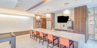 Windsor South Lamar Gallery 25