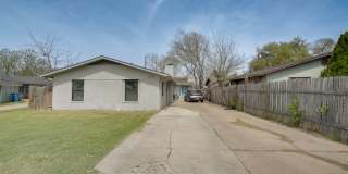 304 John Nance Garner Cir Unit #A2 Austin, TX 78753 Gallery 1