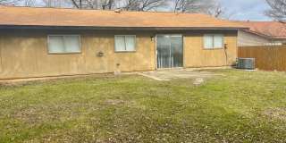 Three Bedroom Two Bath Home Near Northern Hills, Wood, and Madison Gallery 16