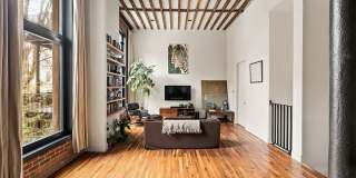 533 Leonard Street Gallery 1