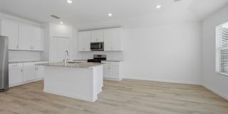 NEW CONTRUCTION 3/2/2 FOR LEASE IN SHERMAN! Gallery 18
