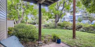 Ideal Downtown 1 BDR Close to Shops & Trails Gallery 26
