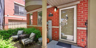 1409 N Burling Street Gallery 3