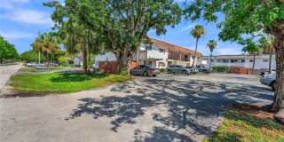 321 SW 1st Ct Gallery 40