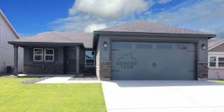 3 Bedroom, 2 Bath Home in South Richland Gallery 1