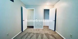 Beautiful Overland Park Home! Gallery 24