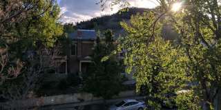 2bed/1bath Bright Retro Living on West Pearl - Available NOW! Gallery 1