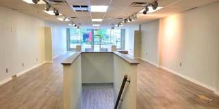 125 N YORK Road Gallery 7