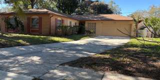 Spacious 3 bedroom home in quiet neighborhood Gallery 1