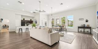 Carrier Parkway Gallery 21