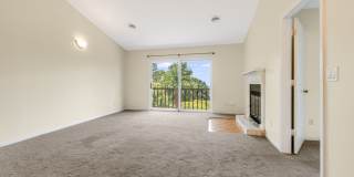 2-Bedroom, 2-Bathroom Condo with Stunning Downtown Views Gallery 4