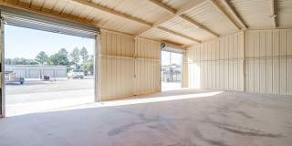 410 N Broadway Street Gallery 1