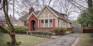 Charming 3BR/1B Conveniently Located Near Rhodes College! Gallery 3