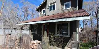 Spacious 3BR Home | Private Bathrooms + Ample Off Street Parking Gallery 1
