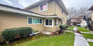 $2895 - 2 Bed/1 Bath Townhome in North San Jose-Near Lightrail Gallery 1