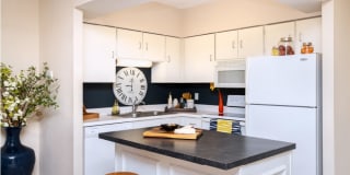 Embassy Park Apartments Gallery 3