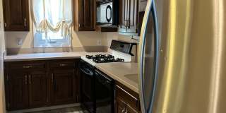 Spacious Colonial For Rent in Lyndhurst Gallery 1