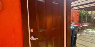 Charming home located near Russell and Mountain Vista. Gallery 29