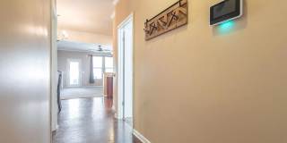 Room in 4 Bedroom Home at Warm Springs Ln Gallery 6