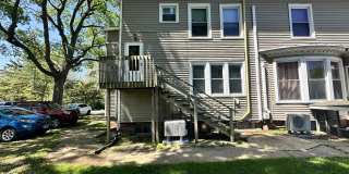 505 1/2 East Locust StreetB Gallery 2