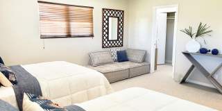 602 North Shore Gallery 45