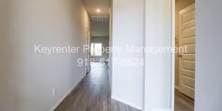 New Construction with Pond View! 4 Bed 2 Bath Broken Arrow Gallery 4