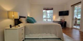 Luxury Apartment Right On The Beach In Lauderdale By The Sea!!! Seasonal rental Gallery 15