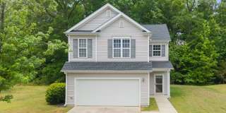Charming 3-Bedroom Home,  minutes from Downtown Durham & Duke, Pet Friendly! Gallery 1