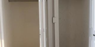 327 East 47th Gallery 3