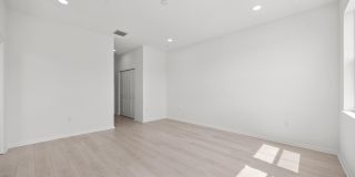 4520 Longwood Lake Square Gallery 31