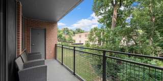 3883 CONNECTICUT Avenue NW Gallery 7
