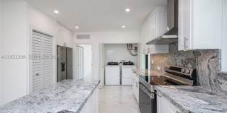 1621 S Treasure Dr Gallery 14