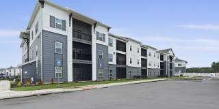 HōM at River Hills Gallery 20