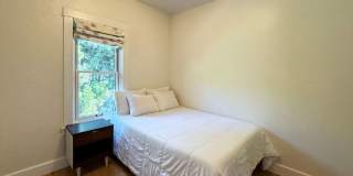 346 North Grand Street Gallery 7