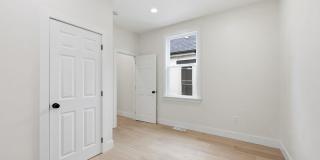 830-834 Oak Street Gallery 15