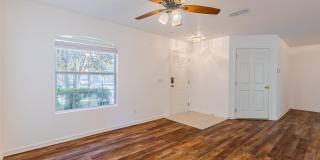 1630 VINELAND Circle Gallery 6
