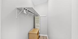 3345 E Lloyd St Gallery 20