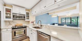 827 Oak Harbour Drive Gallery 12
