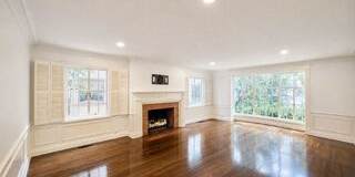 214 South Spalding Drive Gallery 5
