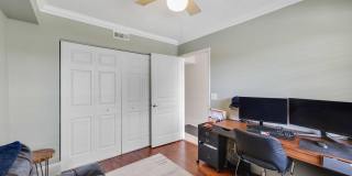3020 FLORIDA Boulevard Gallery 21