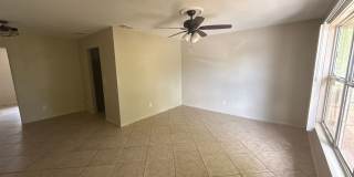 ** NORTH FORT MYERS 3 BEDROOMS\2 BATHS READY FOR A LONG TERM TENANT ** PET FRIENDLY ** DUPLEX ** Gallery 4