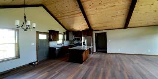 401 Alpine Drive - A Gallery 1