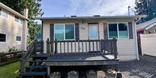 Fully Furnished Short Term Rental on Lake Samish! Gallery 1