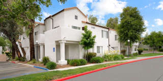 Riverpark apartment homes Gallery 9