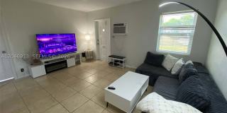 1212 NW 11th Ct Gallery 21