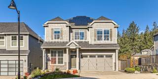 Gorgeous 4-bedroom, 3-bathroom, 2-story with features that make it beautiful and functional Gallery 1