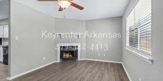 Cozy 2 Bedroom Duplex with Fireplace & Spacious Backyard! Gallery 27