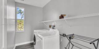 558 NW 118th Ave Gallery 25