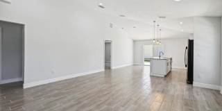 1132 11th Street Gallery 6