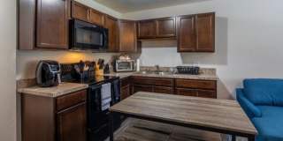 Convenient location! Newly renovated 1 bed, 1 bath apartments! Gallery 5